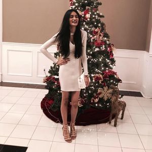 Meet your Posher, Aszia